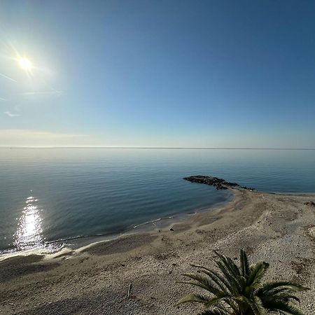 "Maison Mare" Fronte Spiaggia Ceriale Esterno foto