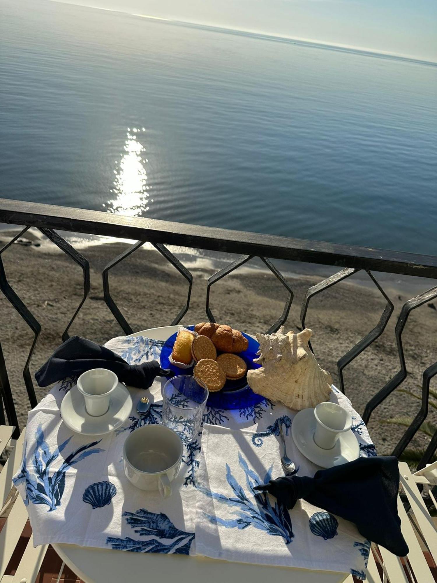 "Maison Mare" Fronte Spiaggia Ceriale Esterno foto